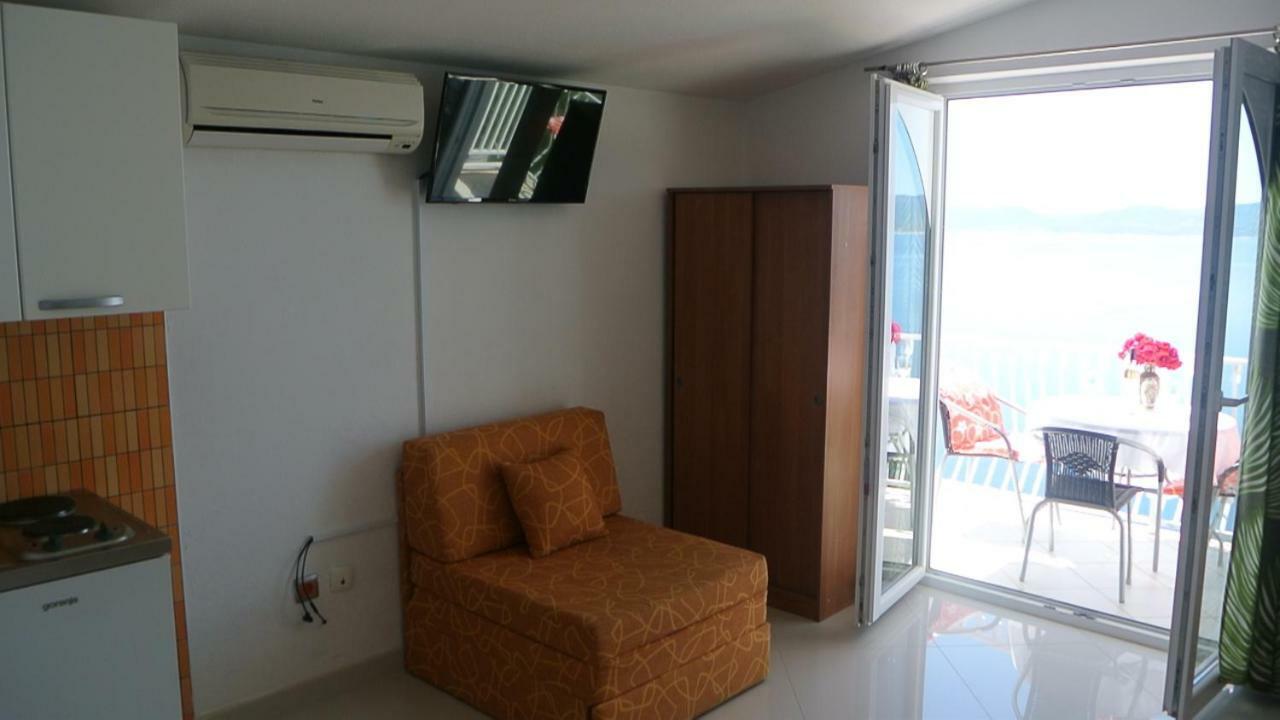 View On Th Sea Pisak Apartment Exterior photo
