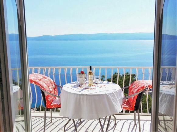 View On Th Sea Pisak Apartment Exterior photo